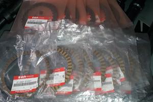 kit dischi frizione SUZUKI GSXR 600 K1 K5