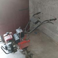 Motozappa per nuclei d api
