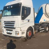 DUE TRATTORI STRADALI IVECO MAGIRUS