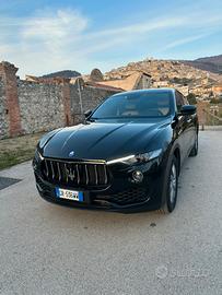 Maserati Levante 3.0 V6 275cv Gransport