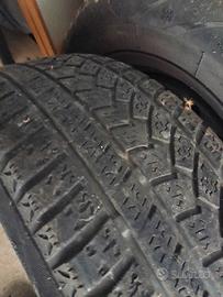 gomme auto  con cerchi