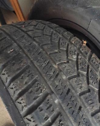 gomme auto  con cerchi