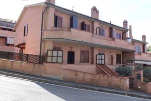 Villetta a schiera di 150 m² con 5 locali e box au