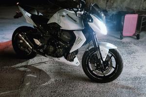 Kawasaki Z750 A2 2011