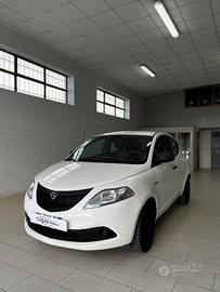LANCIA YPSILON 1.0 FireFly 5 porte S&S Hybrid Ecoc