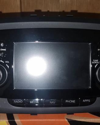 Fiat 500X Uconnect con navigatore, Bluetooth e DAB
