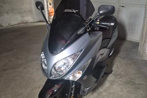 TMAX  500 2008