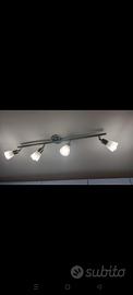 diversi lampadari 
