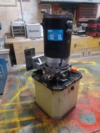 pompa idraulica singolo effetto 24 volt