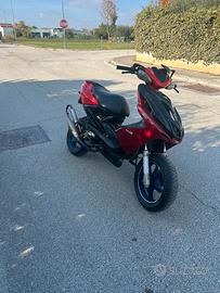 Aerox Moto e Scooter In vendita a Macerata