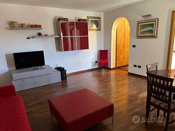 Attico finemente arredato