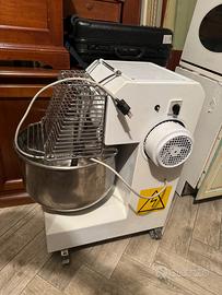 Impastatrice professionale a braccia tuffanti 220V