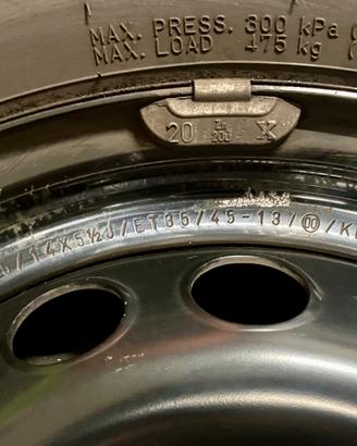 Cerchi e gomme invernali 16 pollici