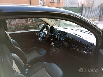 auto carrozzeria grandinata e da rivedere 