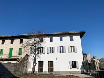 SOLEGGIATA CASA DI TESTA TRICAMERE CON SCOPERTO...