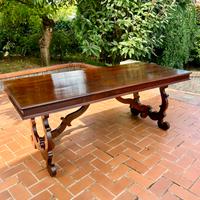 Tavolo antico con gambe a lira