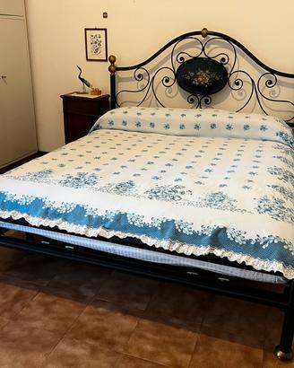 Letto matrimoniale