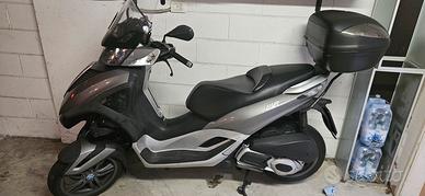 Piaggio MP3 Yourban