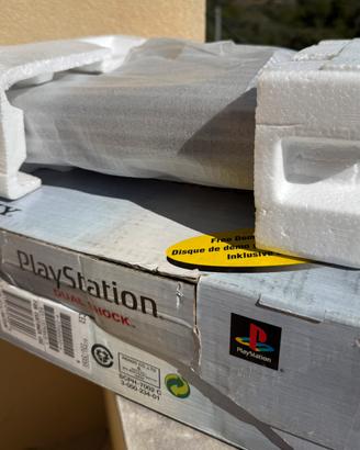 Sony PlayStation 1 (SCPH-7002 C) Completa