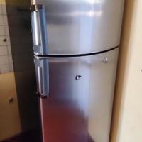 Frigorifero combinato Whirlpool in acciaio inox