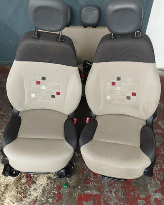 Sedili ant e post e cinture post Fiat Panda 2014
