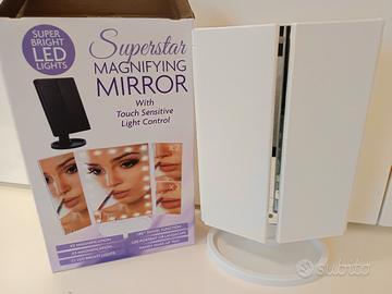 Specchio per make up a led con USB e batterie 