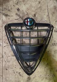 Griglia anteriore alfa romeo giulietta