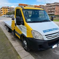 Iveco DAILY CARROATTREZZI SCARRABILE COMEAR