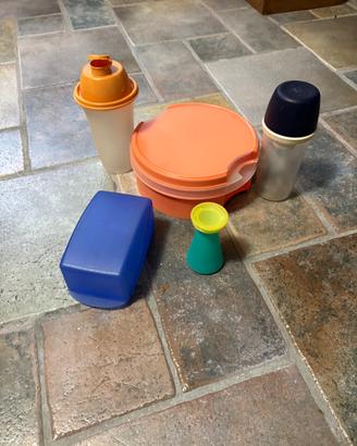 Contenitori tupperwer