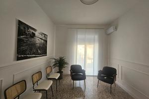 Stanze luminose in immobile ristrutturato