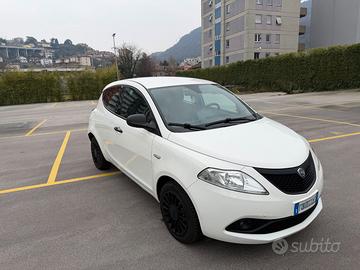 Lancia Y - Elefantino blu - Neopatentato
