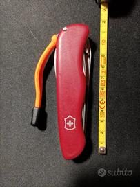 Coltellino svizzero Victorinox Outrider Rosso