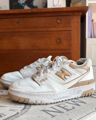 Scarpe New Balance 550 bianche e beige