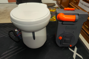 Thetford C263S + cassetta NUOVO MAI USATO