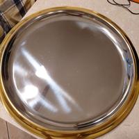 vassoio acciaio e oro