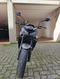 triumph street triple 765 r 2023