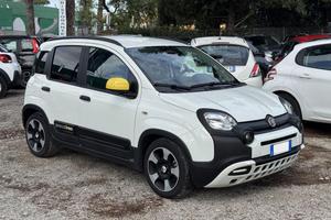 FIAT New Panda PANDINA CROSS HYBRID 1.0cc 70cv