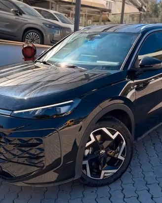 Volkswagen T-Roc 1.5 eTSI ACT 150 CV DSG R-Line