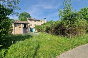 Rudere / rustico NON ABITABILE