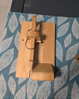 Affettatrice in legno