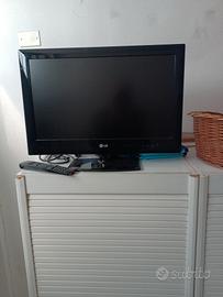 TV 22 pollici Lg con decoder