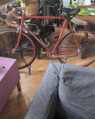 Bicicletta bottecchia da corsa