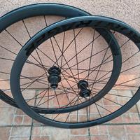 Ruote bontrager aeolus elite 35 in carbonio