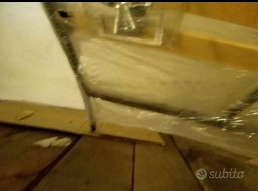 testata letto da una piazza e mezzo