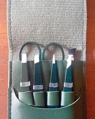 Set pinzette sopracciglia varie punte e forbicine