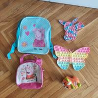 Giochi e zaini bambina