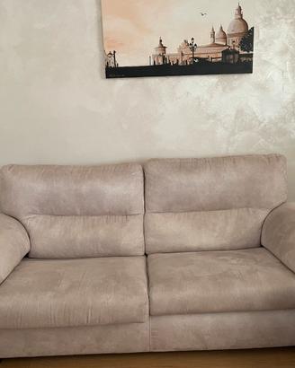 Divano bianco quasi nuovo e divano usato