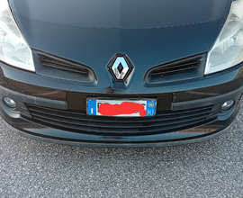 Renault Clio 12Benzina versione le IENE