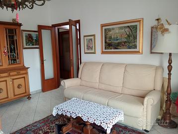 Quadrilocale arredato con garage