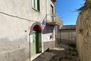 Casa Semindipendente - Corigliano-Rossano